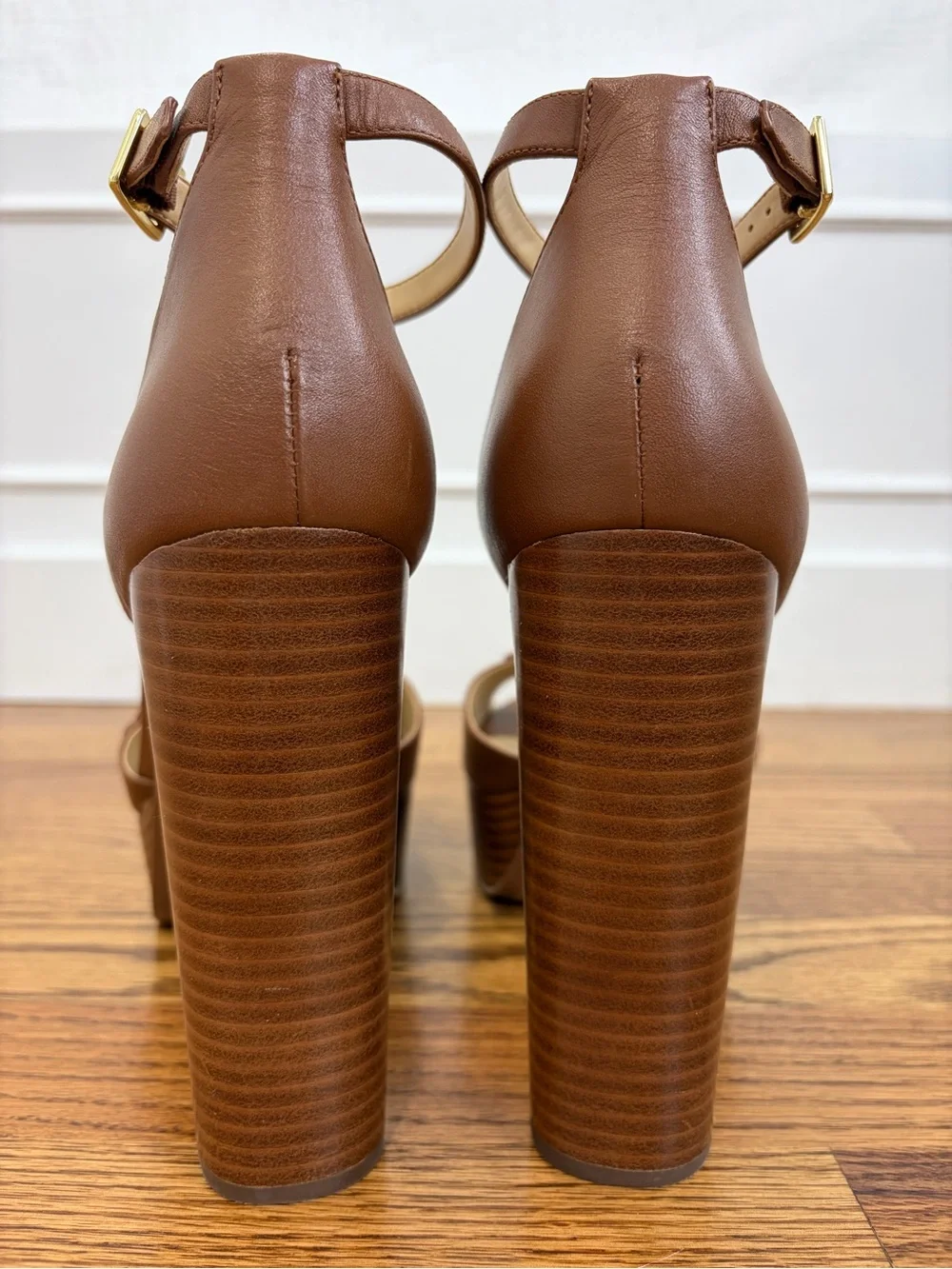 MK Flora Appliqué Tan Leather Platform Sandal (10)